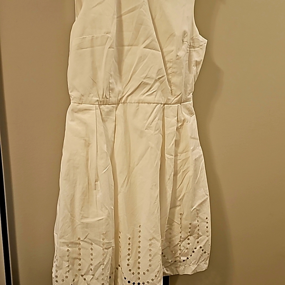 White cotton Gap dress. Size 4 petite